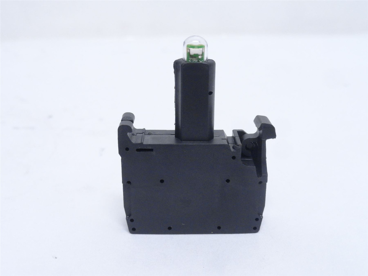 Allen-Bradley 800F-N5W; Integrated LED Module; 22mm; 120VAC