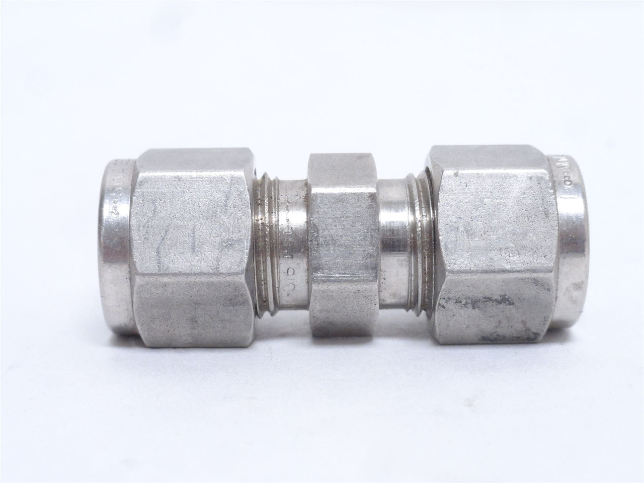 Swagelok SS-600-6; Compression Fitting; SS-316; Size: 3/8"