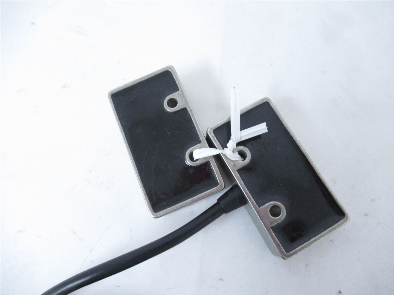 STI MA-35DS21C5HT; Safety Switch Actuator Magnetic SST