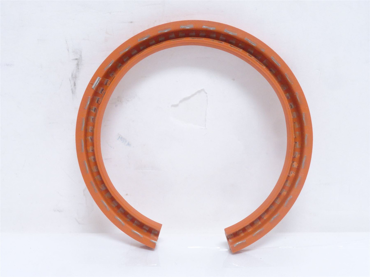 Garlock 25009-8639; Split Oil Seal; 3.688"ID x 4.688"OD