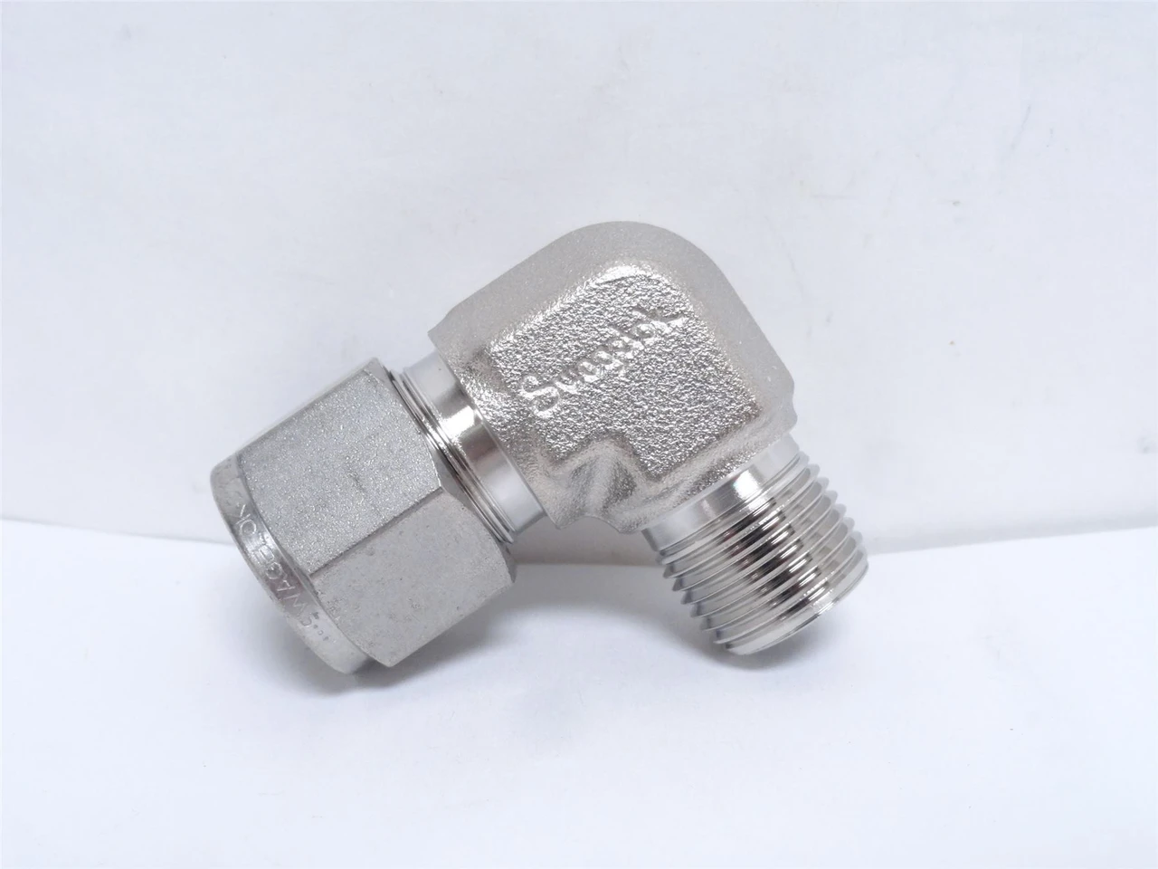Swagelok SS-810-2-6; Elbow; 90Deg; SS-316; 1/2" x 3/8NPT