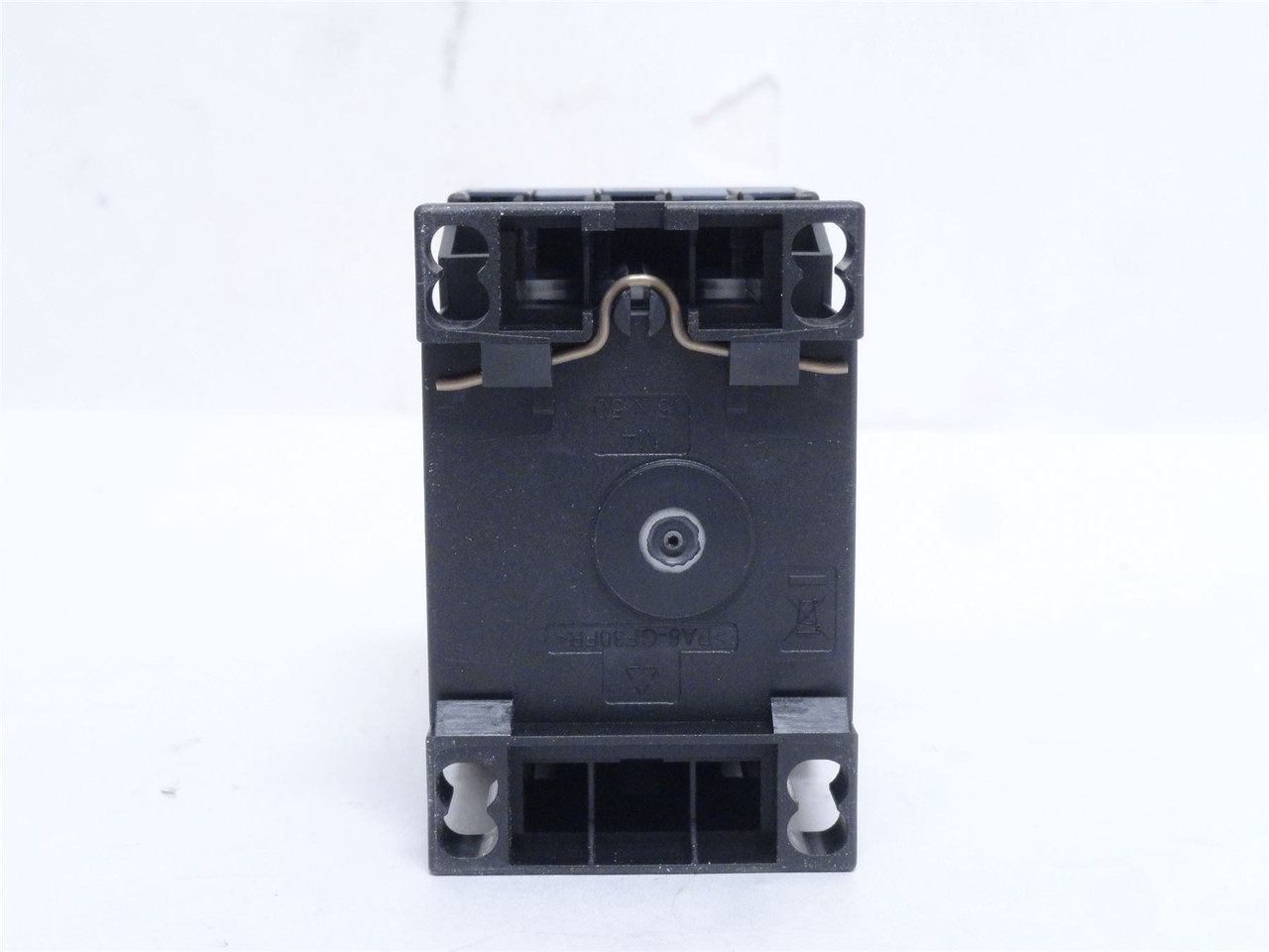 Siemens 3RH2262-2BB40; Control Relay; 6A; 230VAC; Coil: 24VDC