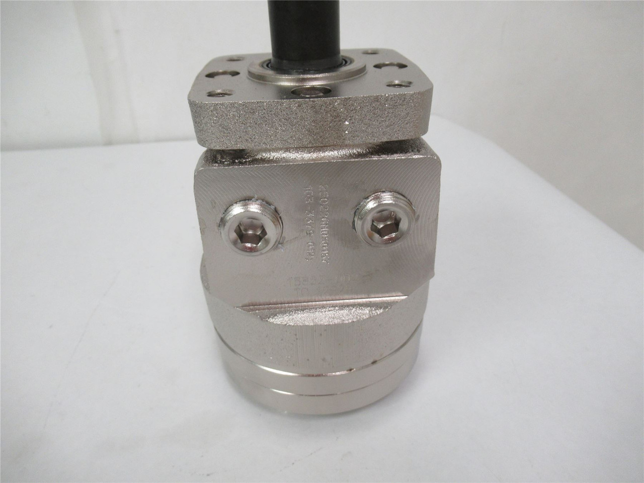 Danfoss 103-3379-012; Spool Valve Hydraulic Motor1/2-14  NPTF