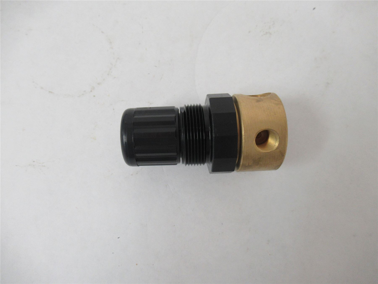 IMI Norgren R06221RNLA; Pneumatic Regulator 1/4"NPT  Brass