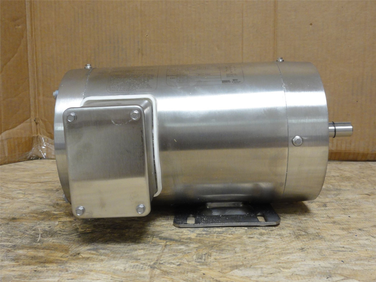 Baldor CESSWDM3550; AC Motor SS; 1-1/2HP; 230/460V; 3500RPM