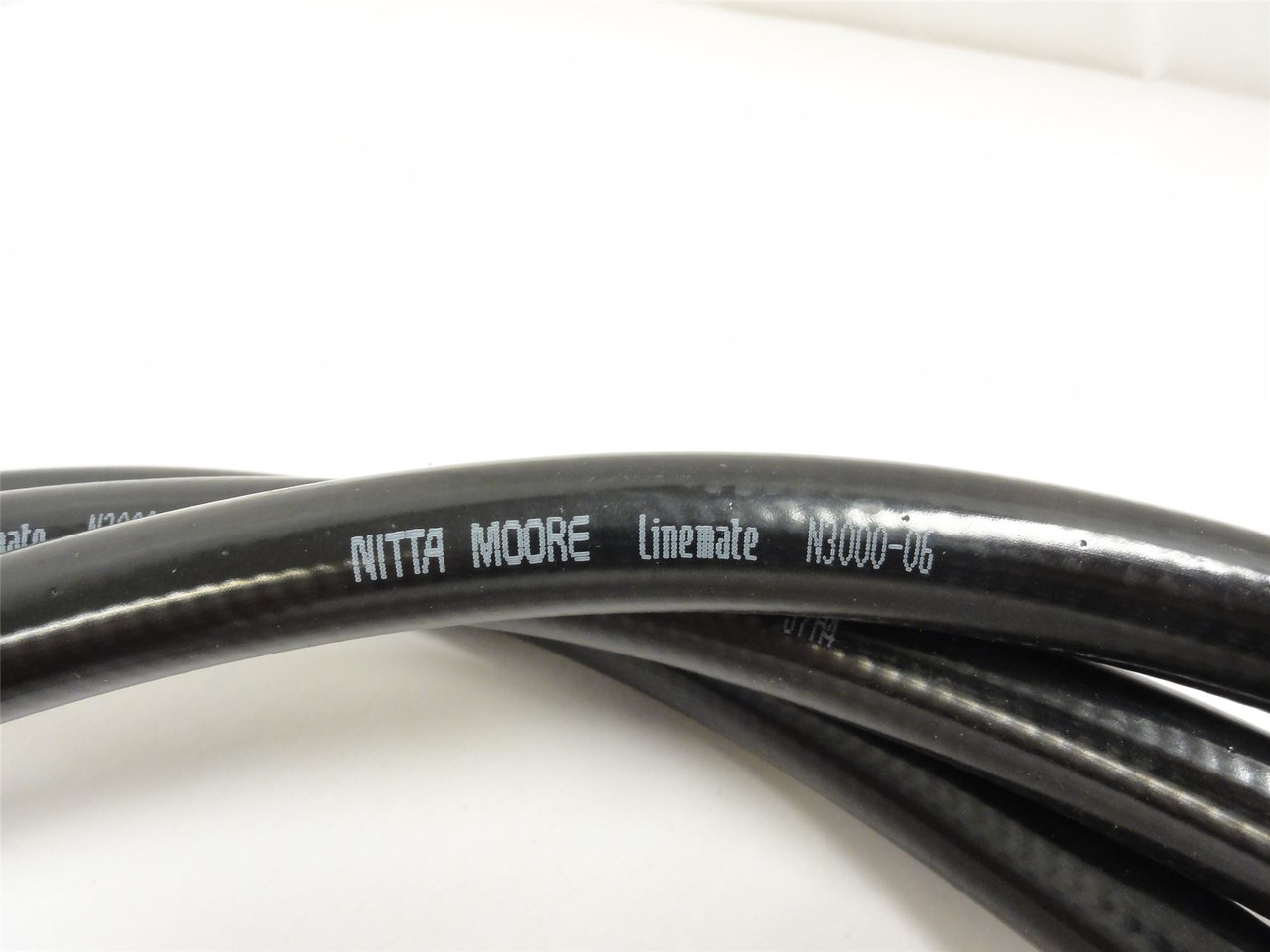 Cat Trucks 9044305900; Lift-Truck Side Shift Hose; 3/8 JIC