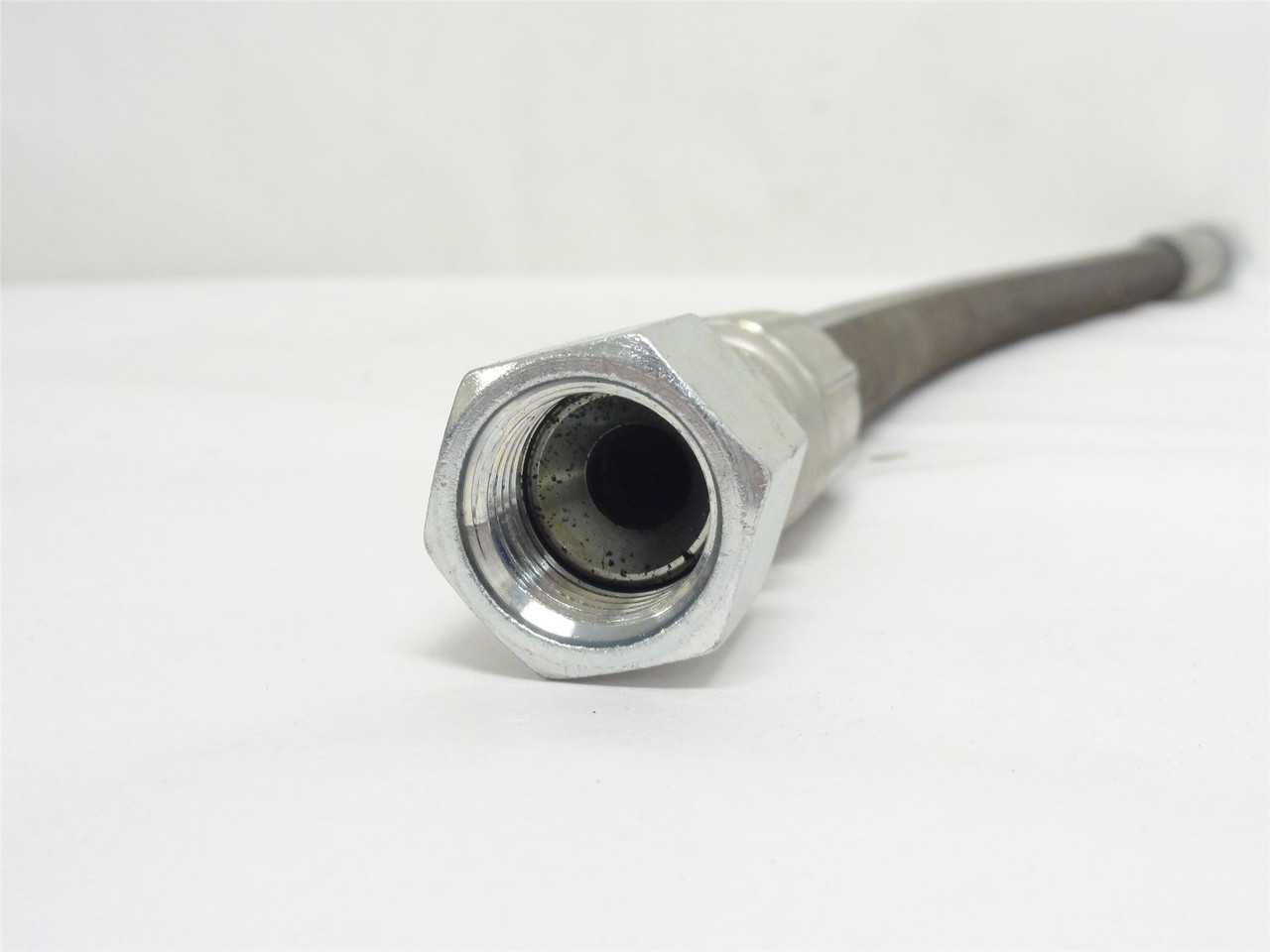 Cat Trucks 94A3935105; Hydraulic Hose; 1/2 JIC; 21-1/2" Length