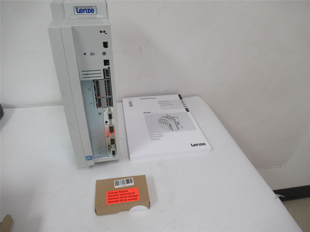 Lenze EVS9323-EK; Servo Controller 9300 SERIES 400/480 VAC