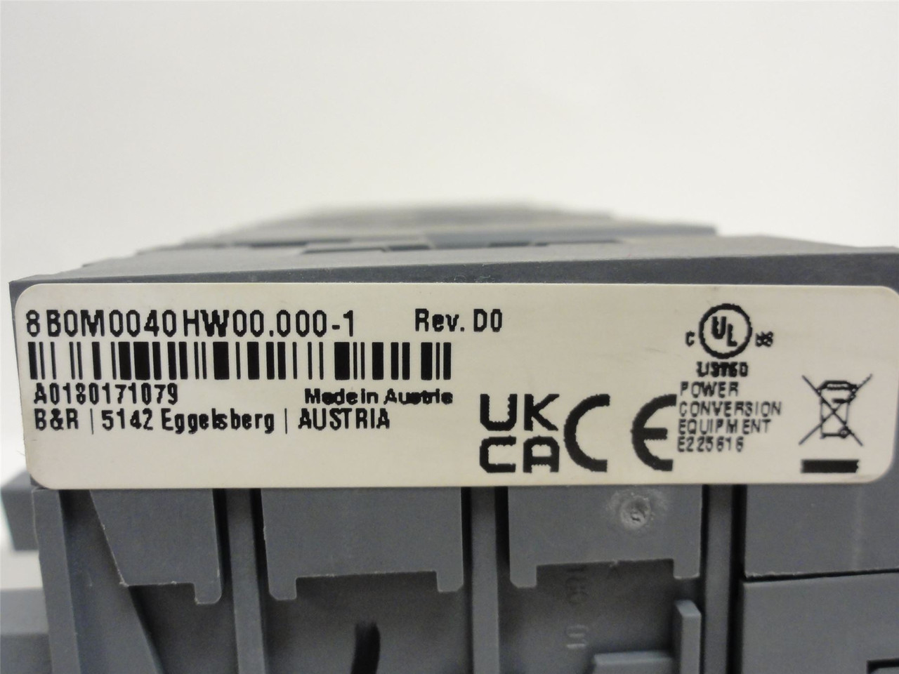 B+R 8B0M0040HW00.000-1; Mounting plate W/Integrated Backplane