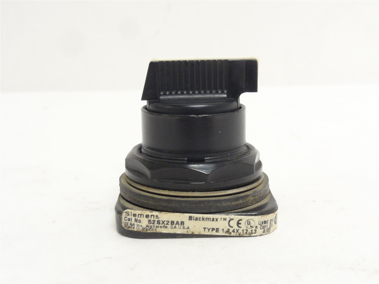 Siemens 528X2BAB; Heavy-Duty Selector Switch Operator; 3-Pos