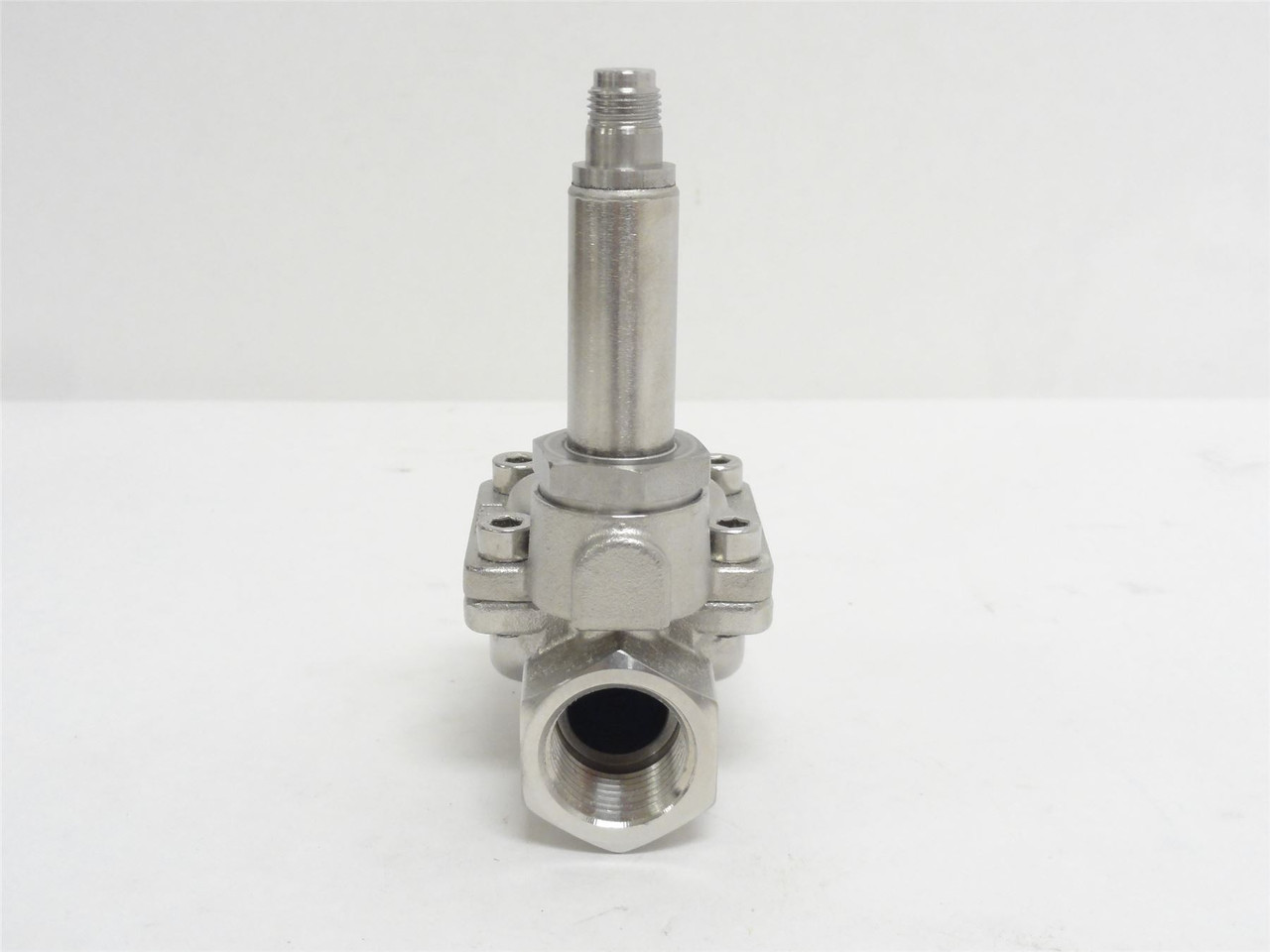 Festo VZWM-L-M22C- N12-F5-R1; Solenoid Body 546172; SS 1/2NPT