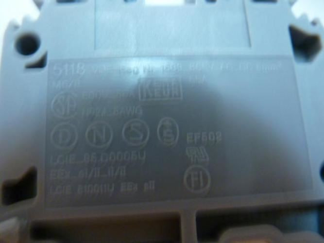 Entrelec 5118; LOT-8 Terminal Block include rail for 4