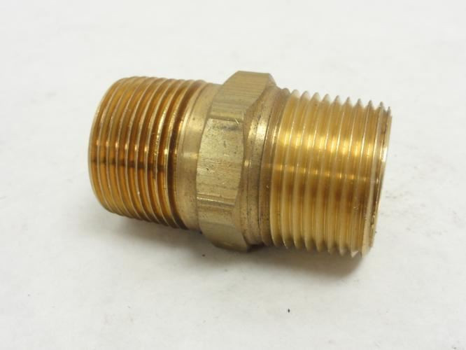 Parker 12 HLO; Pipe Union 3/4 NPT to 3/4 NPT 1-3/8" Nut