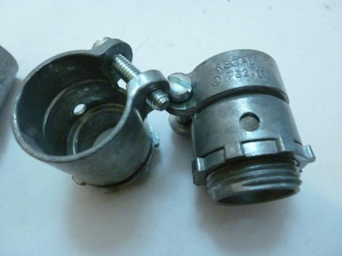 Regal  732; LOT-16 Conduit Connector 3/4" Trade Size