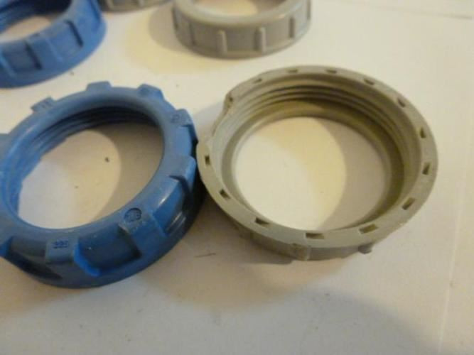 T&B 226; LOT-8 Plastic Conduit Bushing 1-1/2"