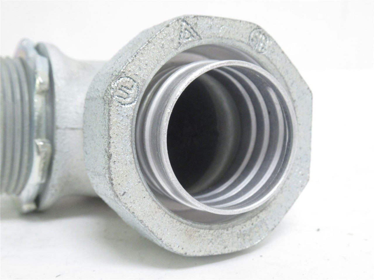 Appleton STB-90125; Liquid-Tight Conduit Elbow; 90Deg; 1-1/4"