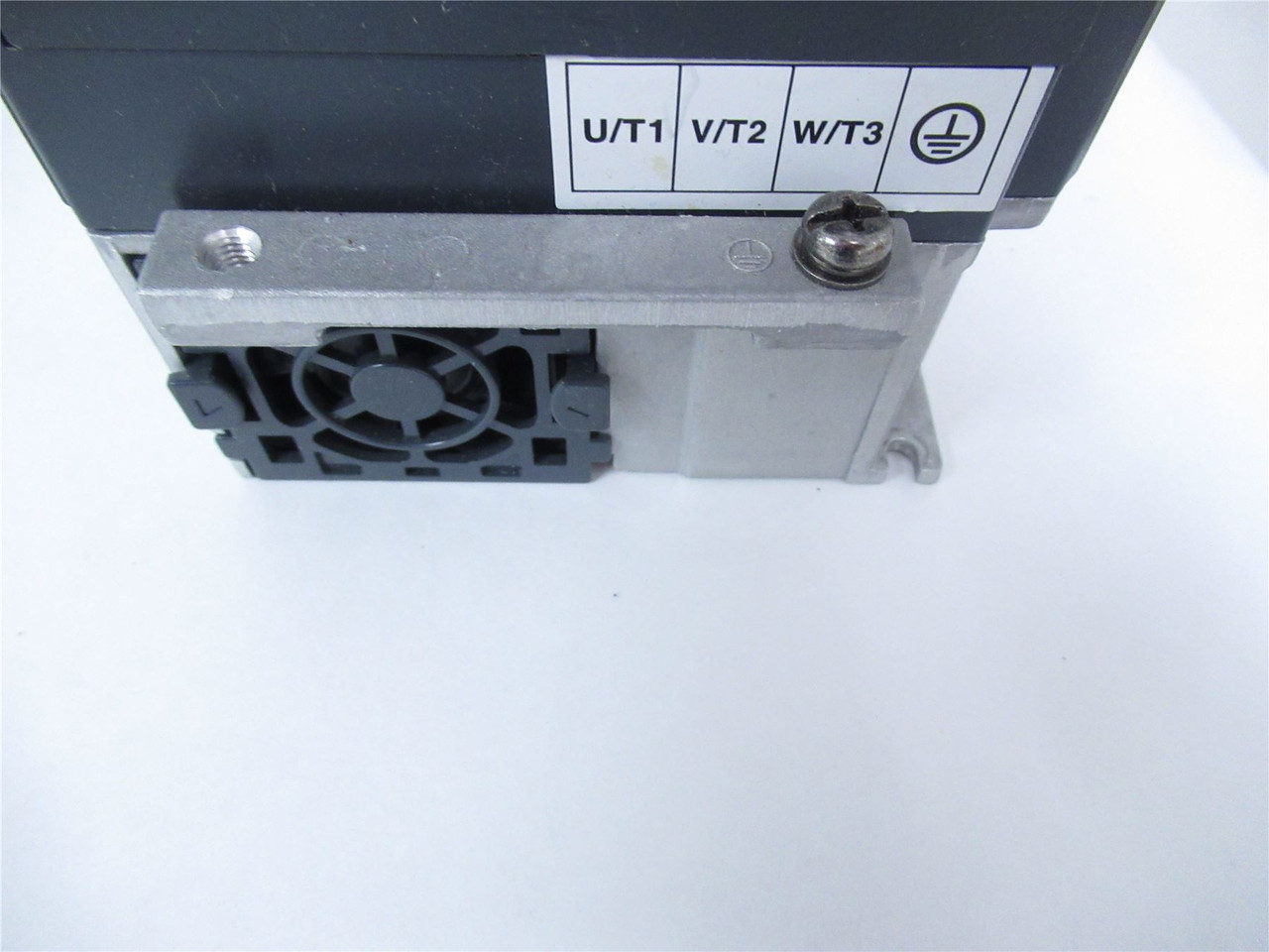 Schneider ATV312HU15N4; AC Drive 2HP 380-500VAC 3Phase