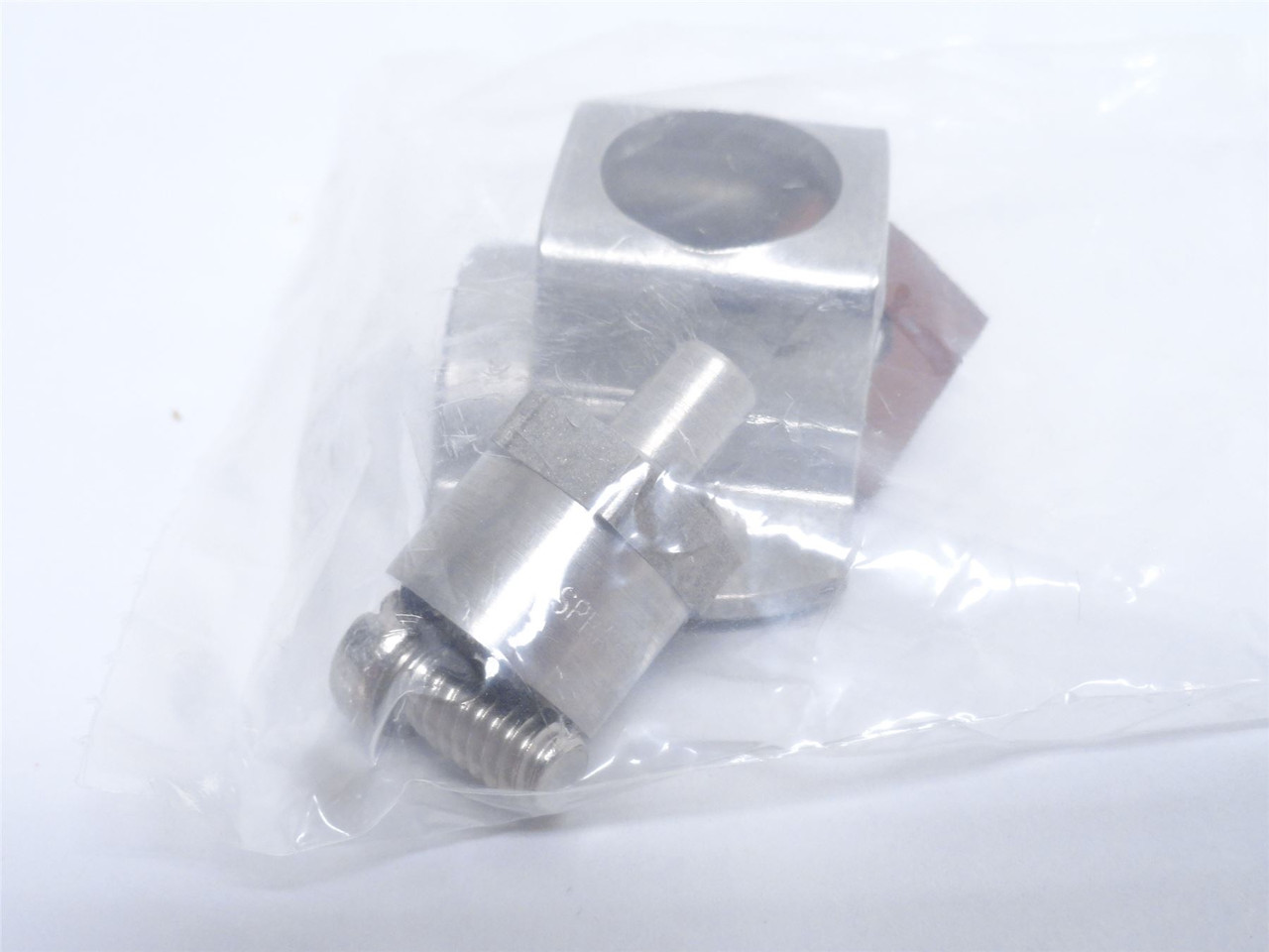 Spraying Systems 7521B3/4X1/4SS; Split Eyelet SS; 3/4" x 1/4"