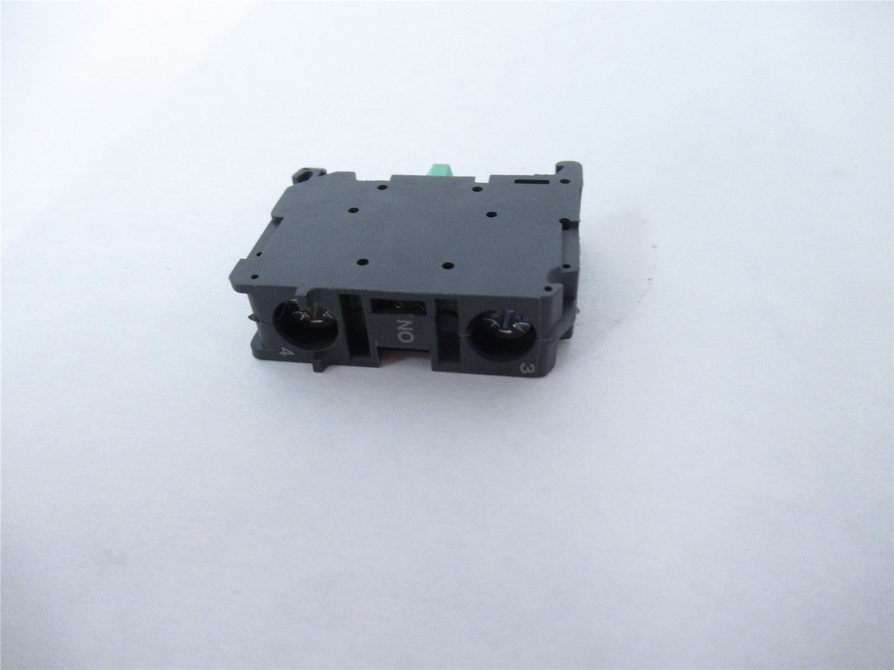 Allen-Bradley 800F-X01; Contact Block 1 NO 10A 600V