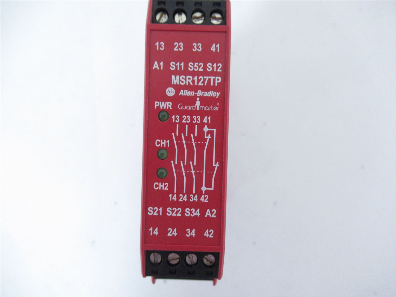 Allen-Bradley 440R-N23132; Safety Relay  24 V AC/DC