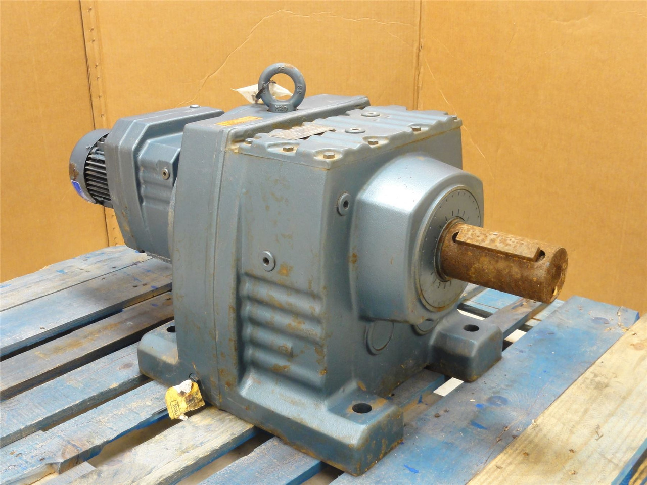 SEW R107R77DT71D4-KS; Gear-Motor; 1550:1 Ratio; 1700RPM In
