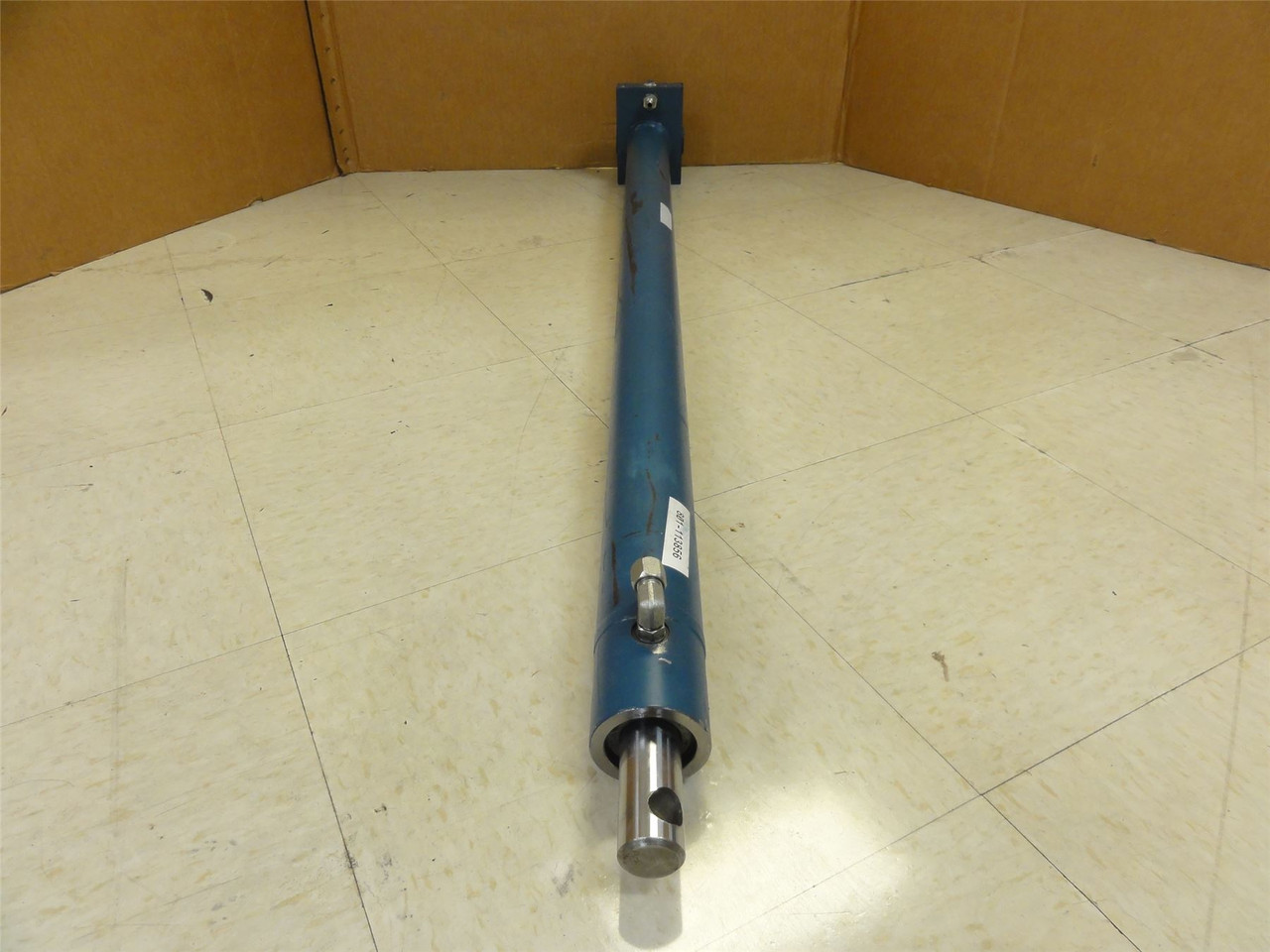 MFG- 14674; Hydraulic Cylinder; 1-1/4"ID x 40-1/2" Stroke