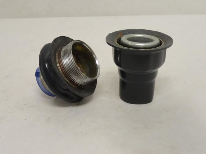 T&B ST1-G; Liquidtight Conduit Connector; Size: 1"