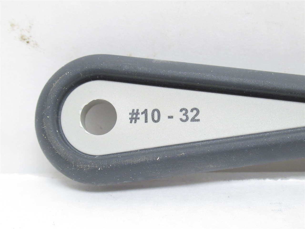Westward 2PCN3; Integrated Die With Stock; #10-32; Right