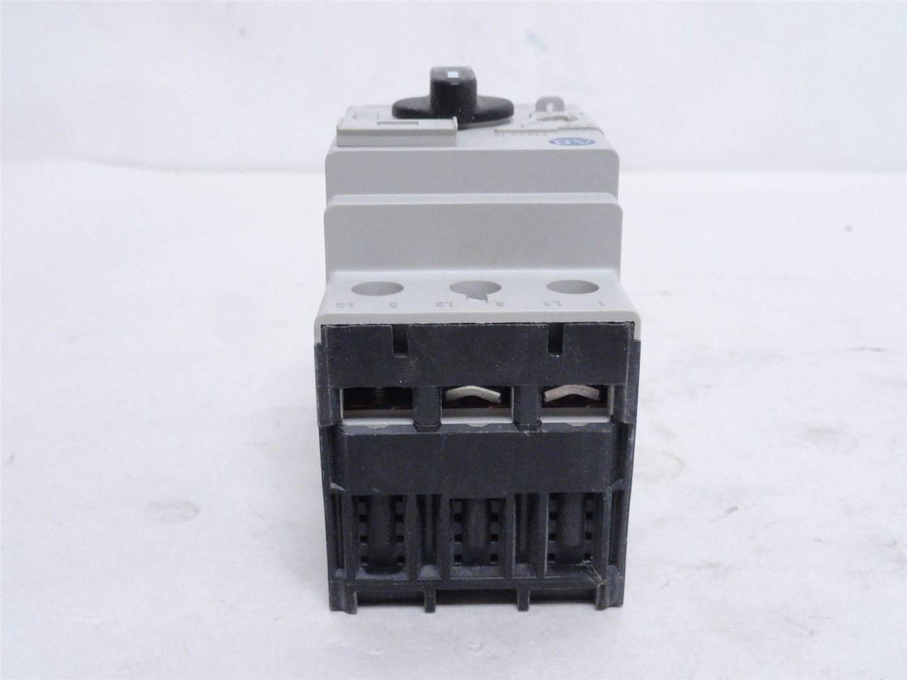 Allen-Bradley 140M-C2E-B40; Motor Protector; 2.5-4A; 3P; 600V