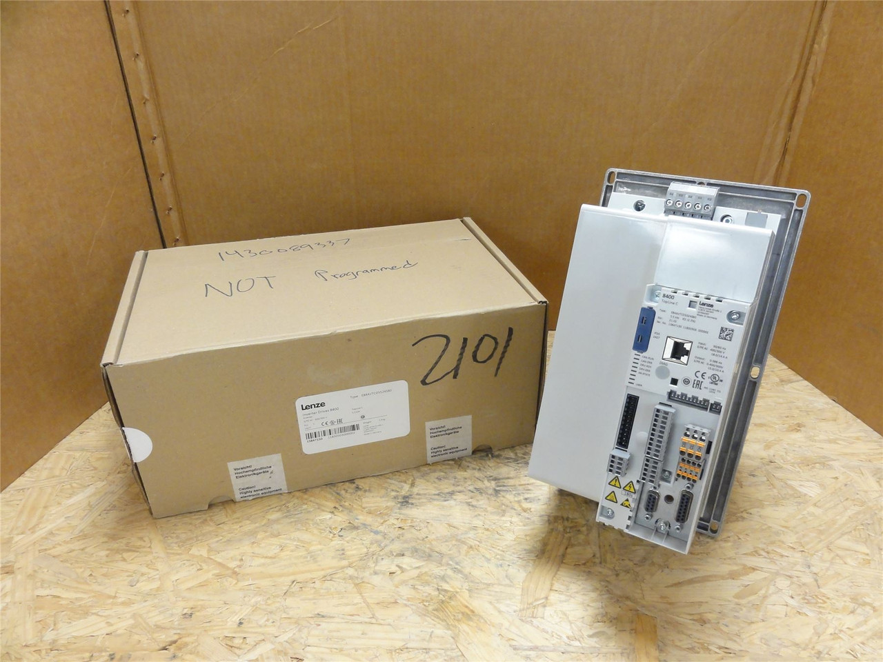 Lenze E84AVTCD5524SB0; Freq-Convertor; 5.5kW; 400-500VBAC In