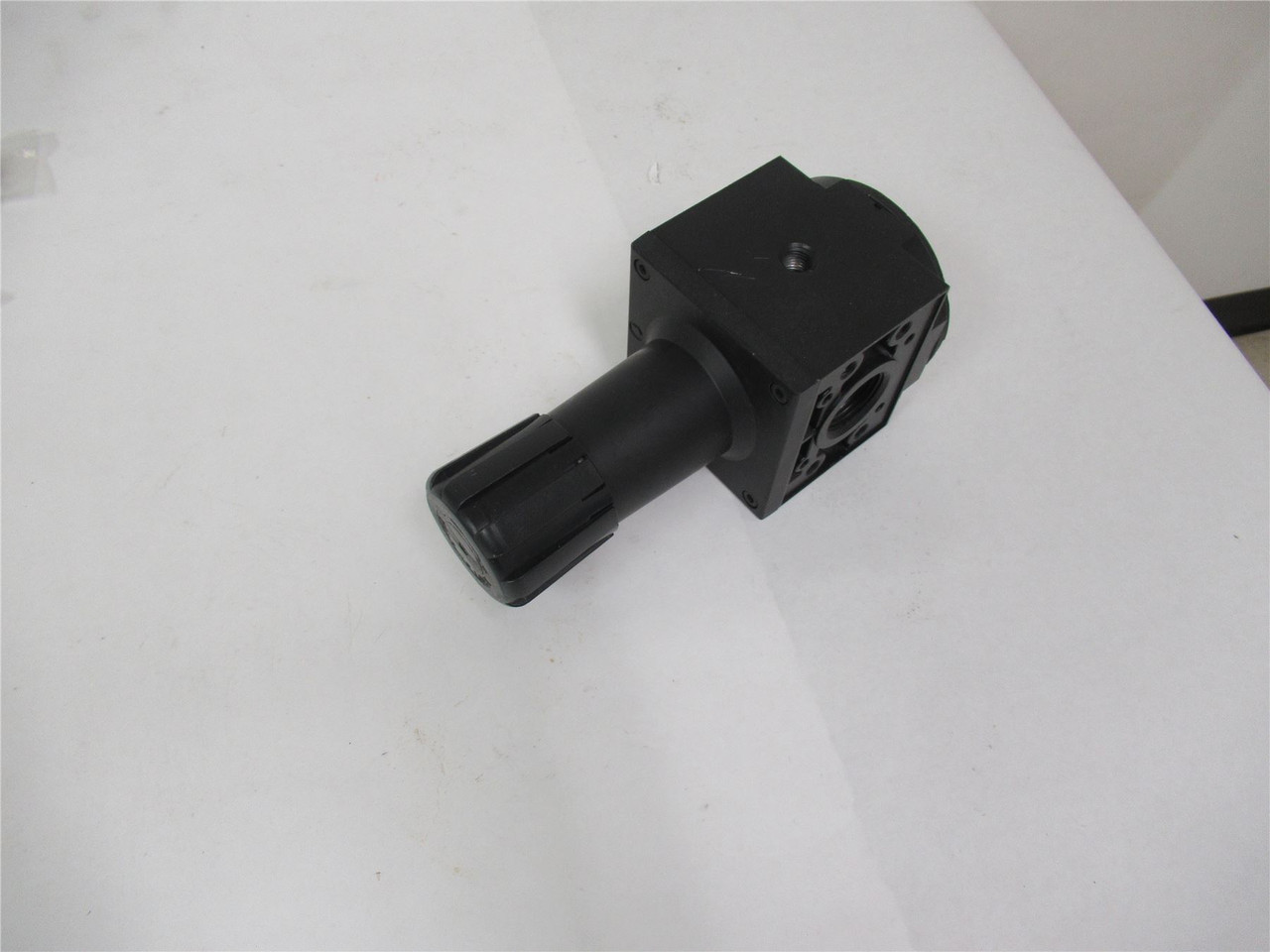 Parker P3NRA98BNN; Compressed Air Regulato 1" NPT 250 Max psi