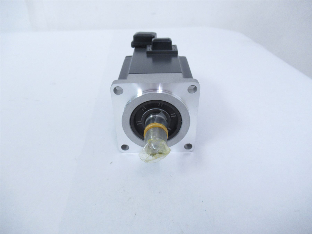 Mitsubishi HG-KR43J; Servo MotorLowInertia 0.4 KW 3000 R/MIN