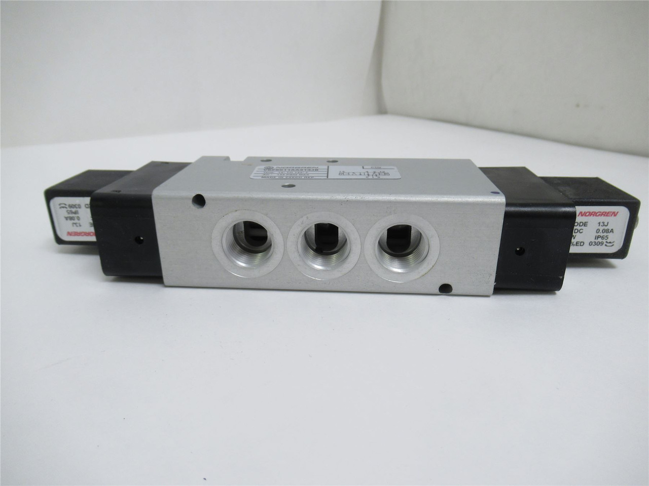 Norgren V62S511AA313JB; Inline Solenoid Valve; 145PSIG; 24VDC