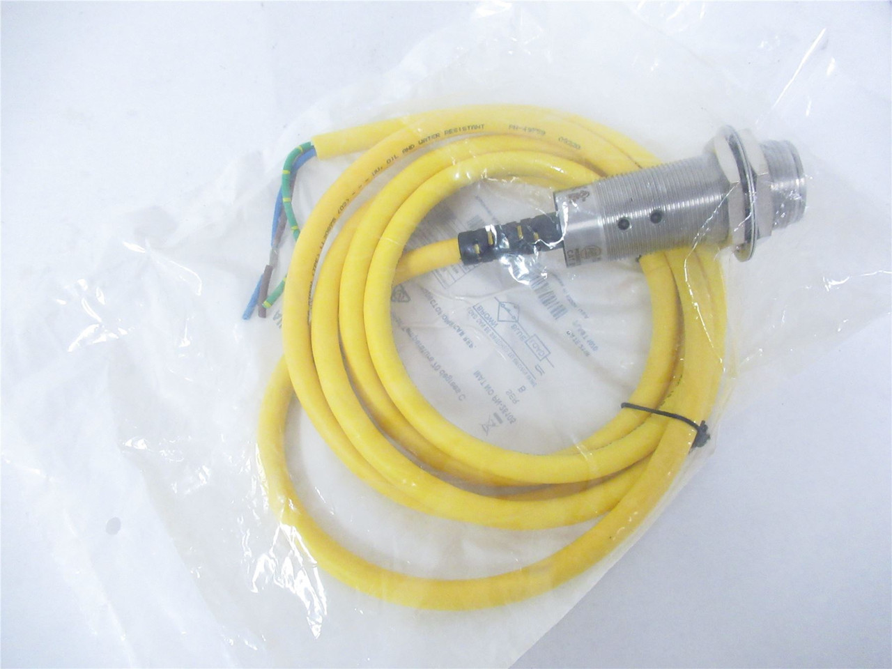 Allen-Bradley 871TM-B10C30-H2; Inductive Proxim Sensor 15MM