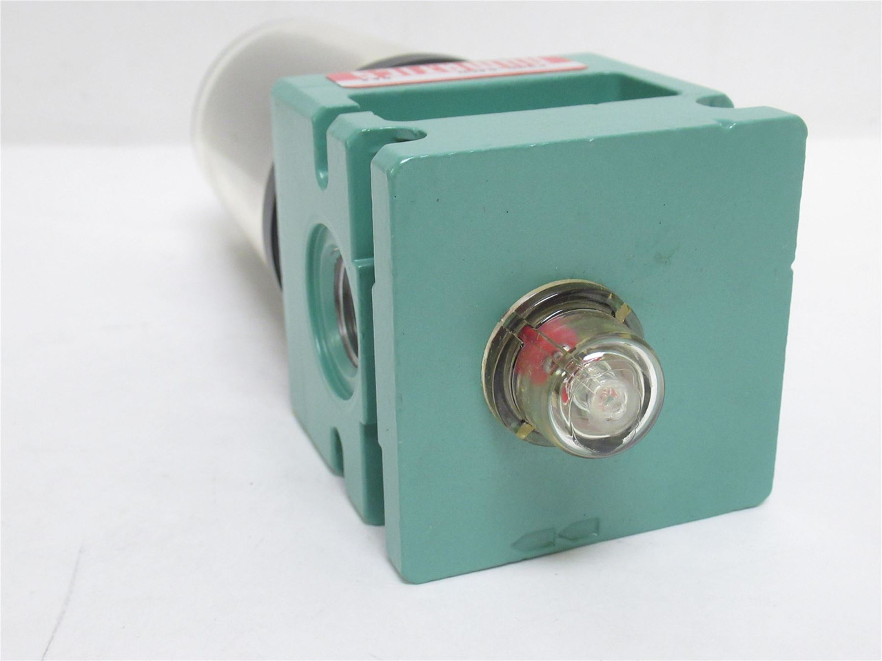 Numatic F30D-04CD; Pneumatic Oiler W/Prefilter; 1/2NPT