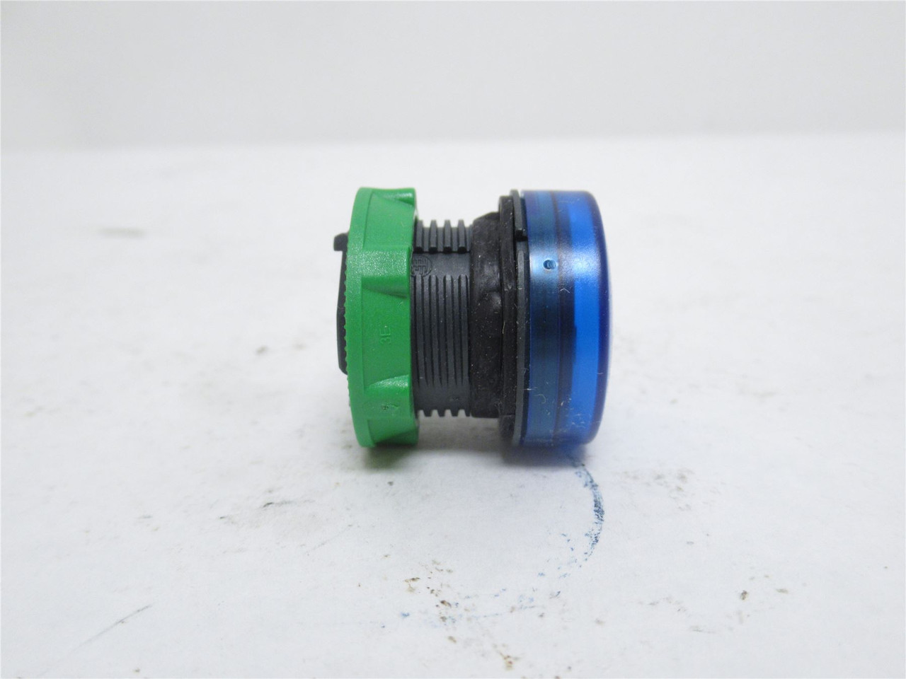 Schneider XB5AVB6; Harmony Pilot Light; Blue; 10A; 600V