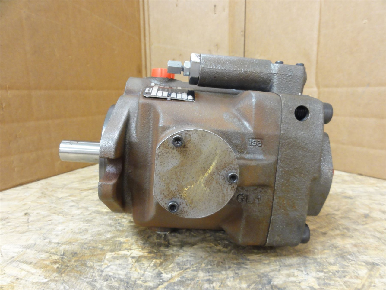 Parker PVP3320R21; Axial Piston Hydraulic Pump; 2000PSI