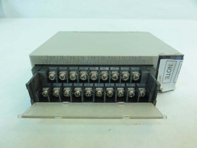 Omron C200H-DA002; Output Module; -10 to +10V; 4mA to 20mA