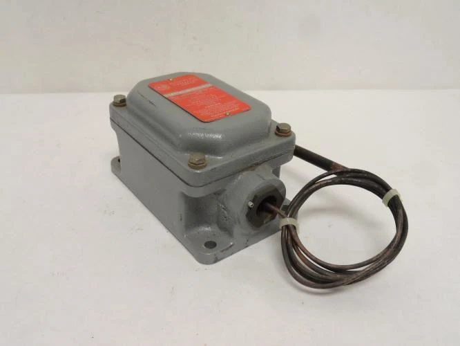 Allen-Bradley 837-A4E; Temp Controller Switch 125VA 24 - 600VAC
