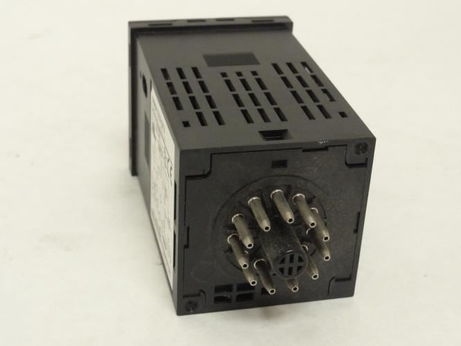 Omron E5CN-Q2TU; Temperature/Process Controller 24VAC/DC