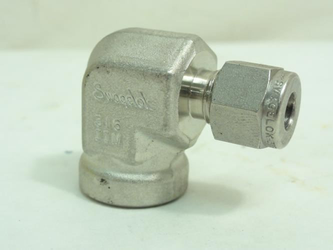 Swagelok SS-400-8-6; Air Elbow 90Deg SS-316 1/4" Tube; 3/8 NPT