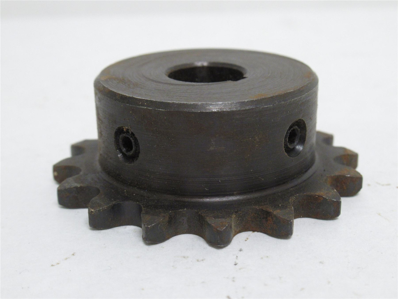 Tsubaki 35B19F-1/2; Sprocket #35; 19 Teeth; 1/2"ID