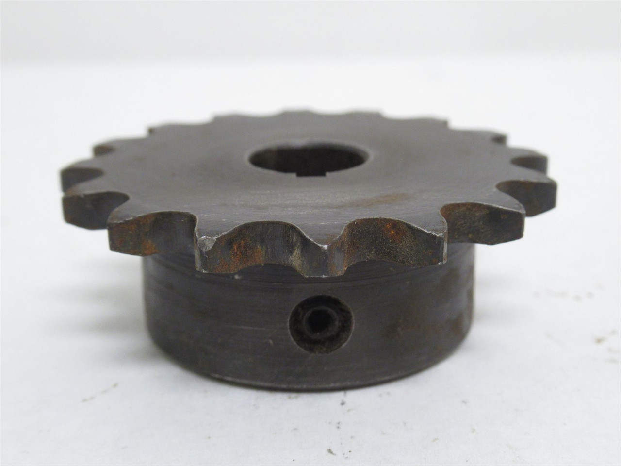 Tsubaki 35B19F-1/2; Sprocket #35; 19 Teeth; 1/2"ID