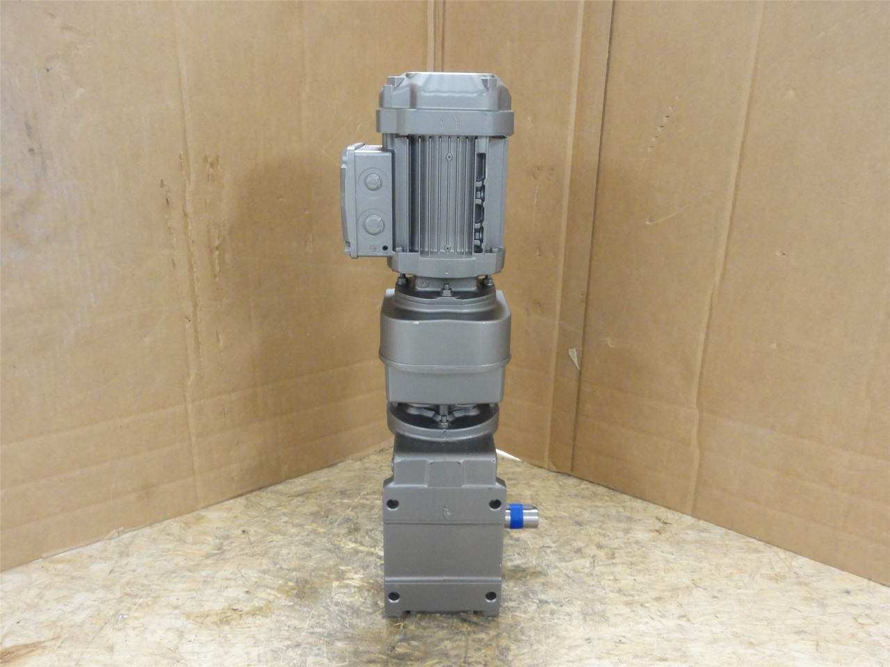 SEW K37R17DRN63M4; Gear-Motor; 1288:1 Ratio; 440/480VAC