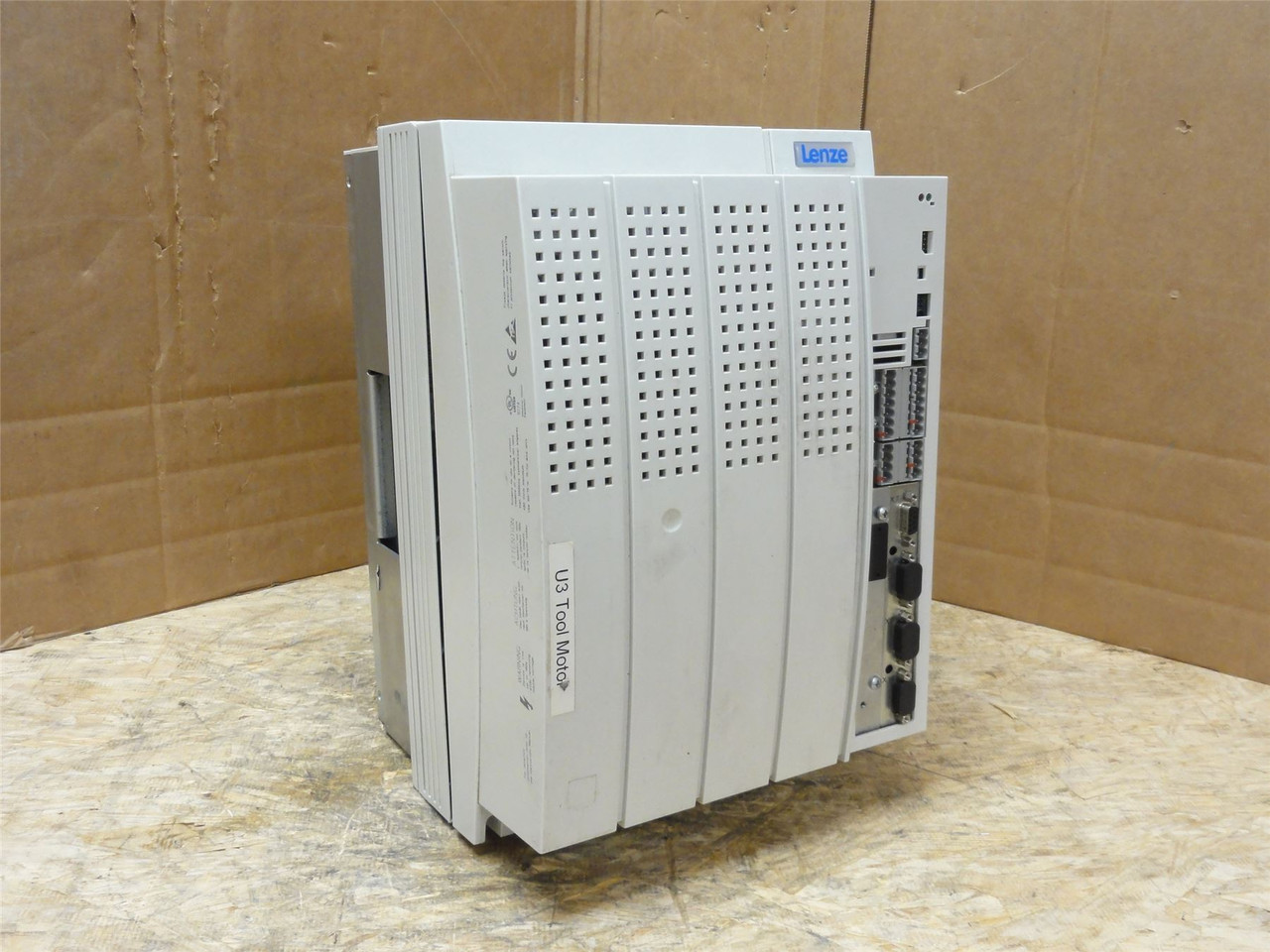 Lenze EVS9327-EP; Servo Controller; In: 3/PEAC; 400/480V