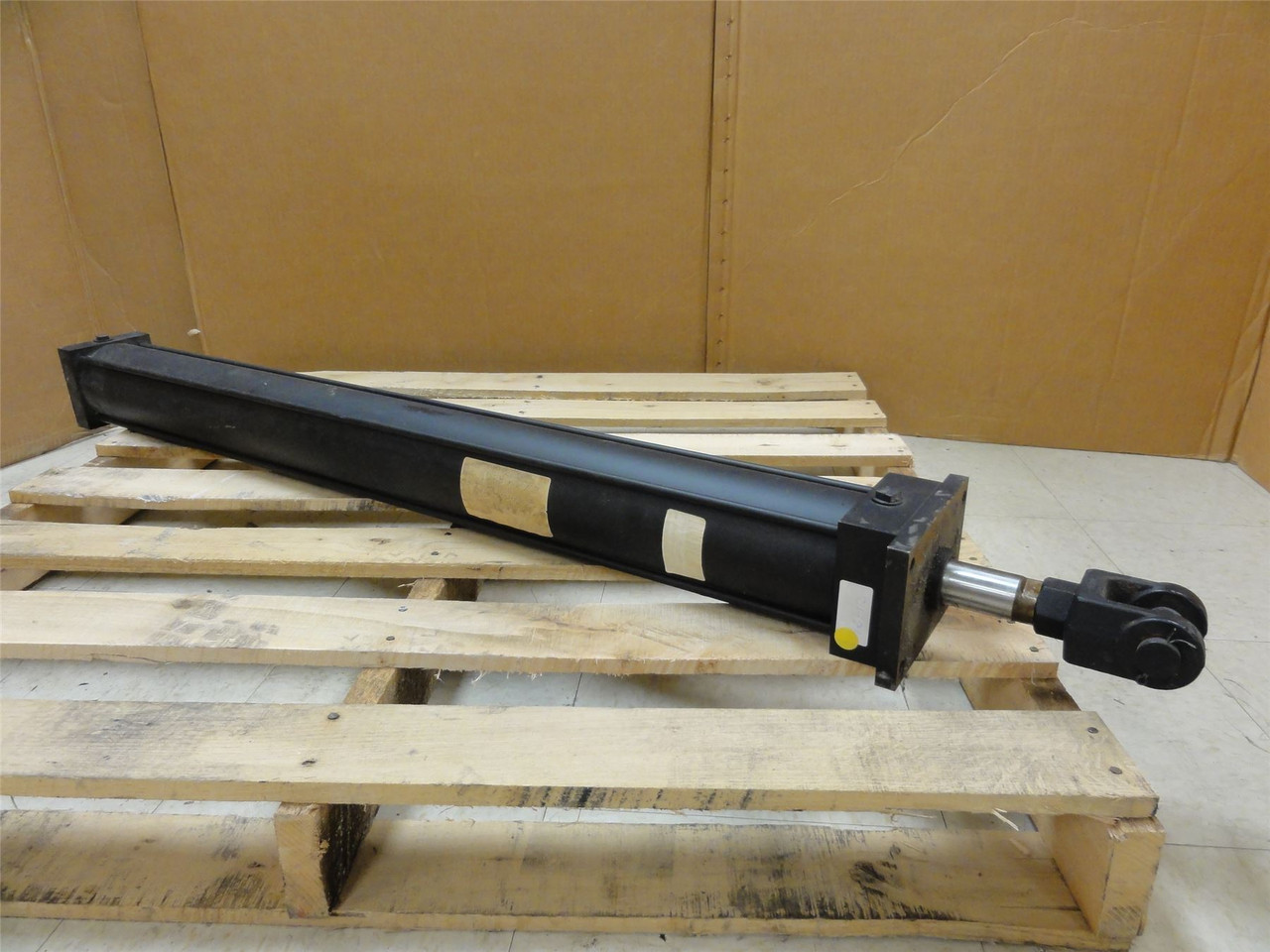 Hanna Cylinders MF13ANC4004200GSM1A; Air Cylinder 4"ID 42" Stk
