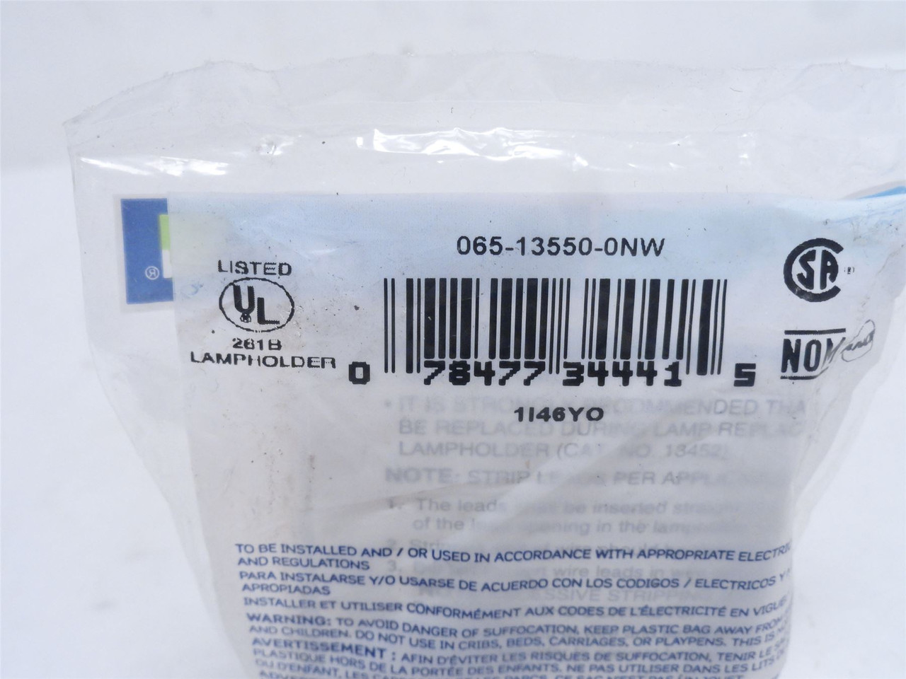 Leviton 065-13550-0NW; Fluorescent Lamp Holder; 660W@600V