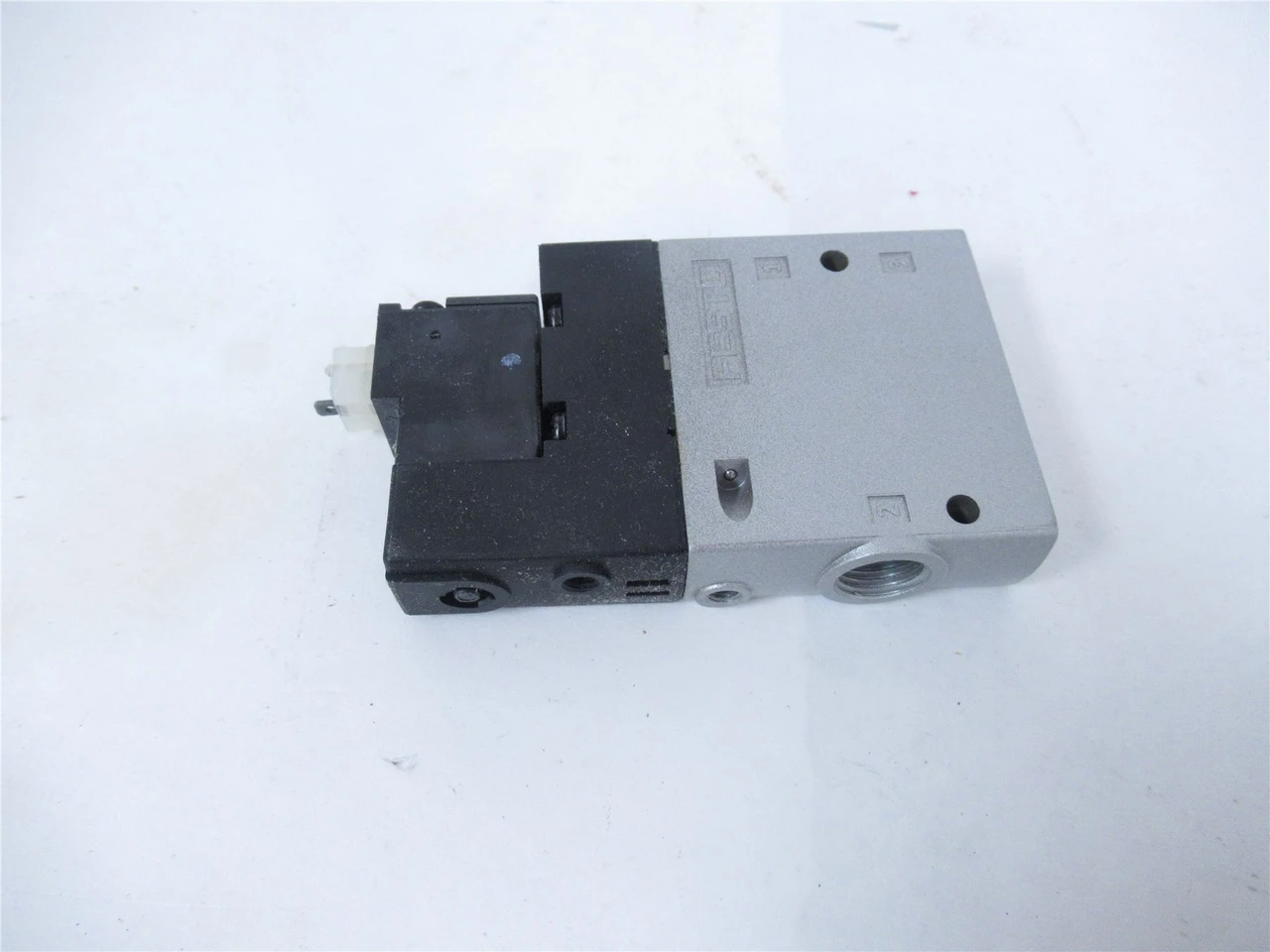 Festo CPE18-MIH-3GLS-1/4; Solenoid Valve 18mm24 VDC  3/2-WAY