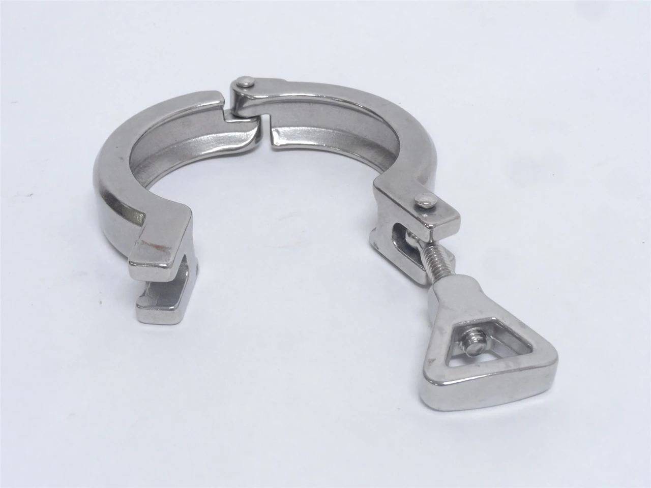 Sanitube 13IS-200; Sanitary Clamp; SS-304; Size: 2"; Hinged