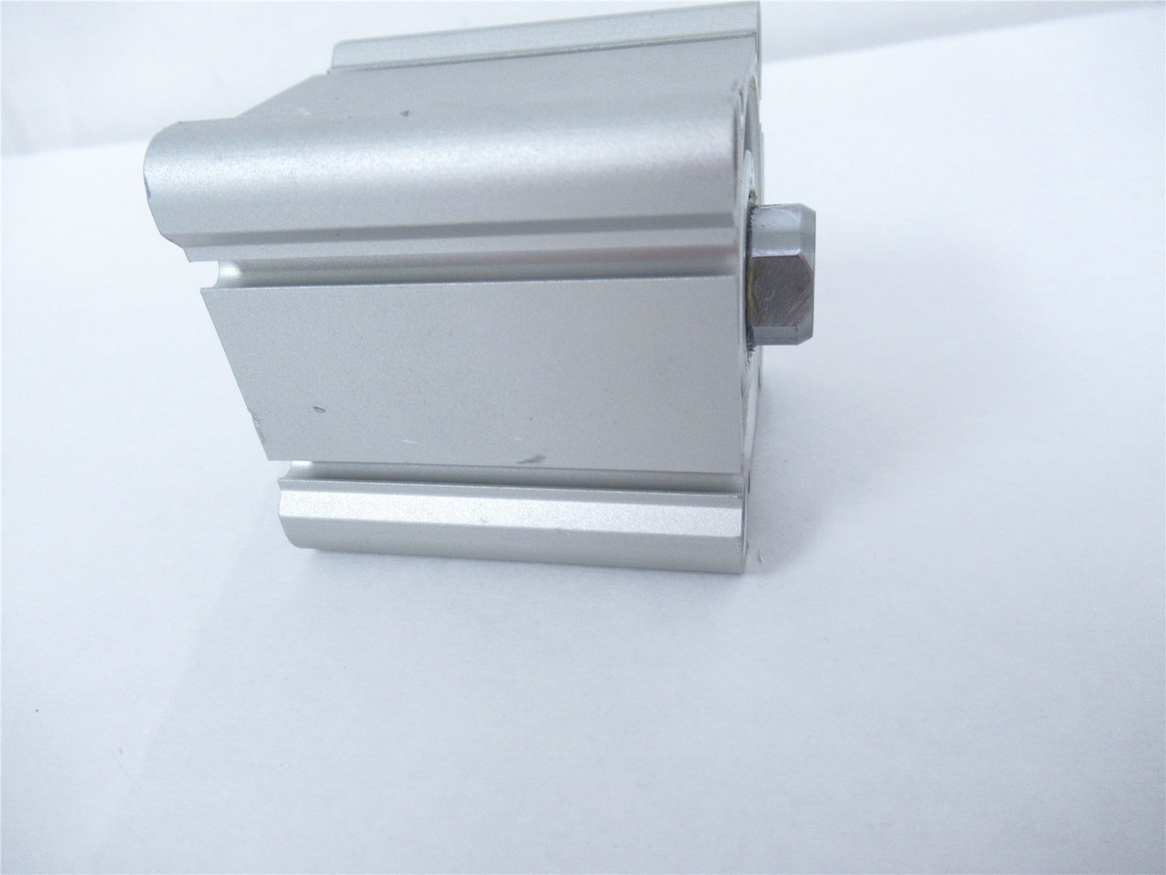 SMC CQ2B40TF-25DZ; Pneumatic Cylinder  40mmbore - 25mm stroke